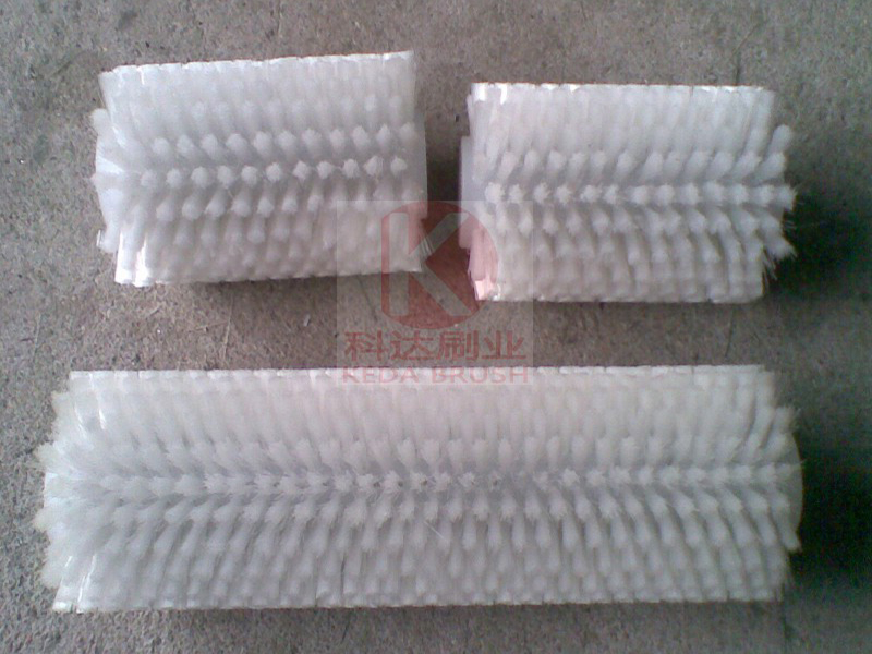 http://www.gyxrkzk.cn/uploads/allimg/210511/1-2105110910430-L.jpg