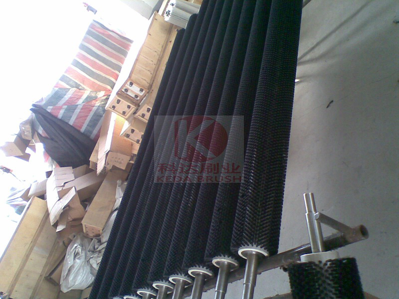 http://www.gyxrkzk.cn/uploads/allimg/210511/1-2105110913410-L.jpg