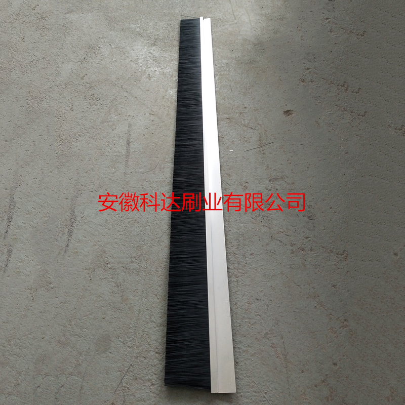http://www.gyxrkzk.cn/uploads/allimg/210511/1-2105110930000-L.jpg