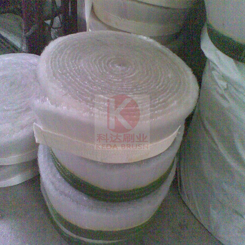 http://www.gyxrkzk.cn/uploads/allimg/210511/1-2105110933160-L.jpg